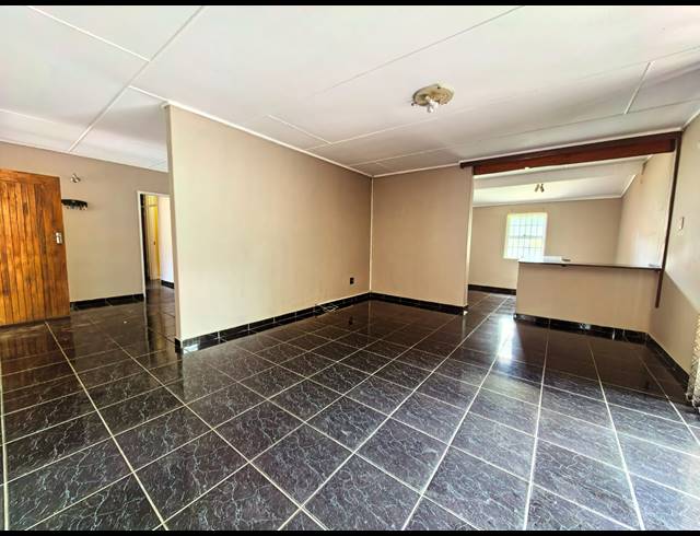 4 BEDROOM HOUSE TO LET IN SASOLBURG EXT 15